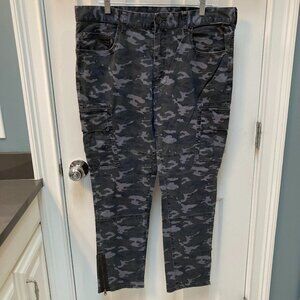 American Rag Gray Camo Style Cargo Pants Size 36 x 30